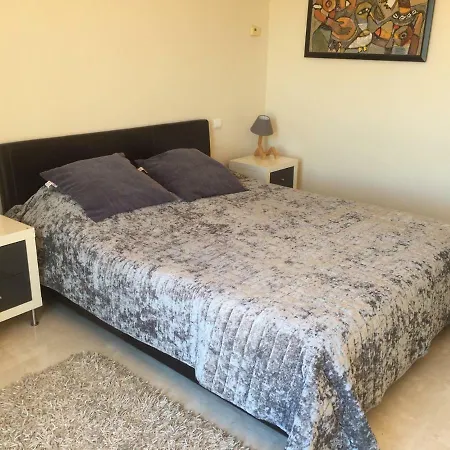 Urbanizacion La Romana Marbella